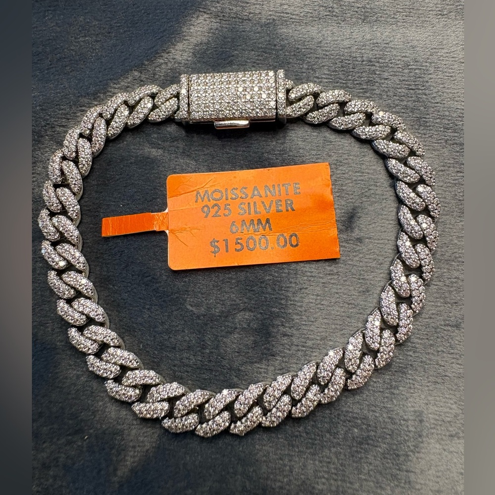 Unisex Moissanite Cuban Link Bracelet